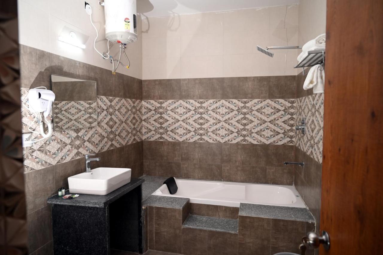 Hotel Singla Residency Kangra Εξωτερικό φωτογραφία